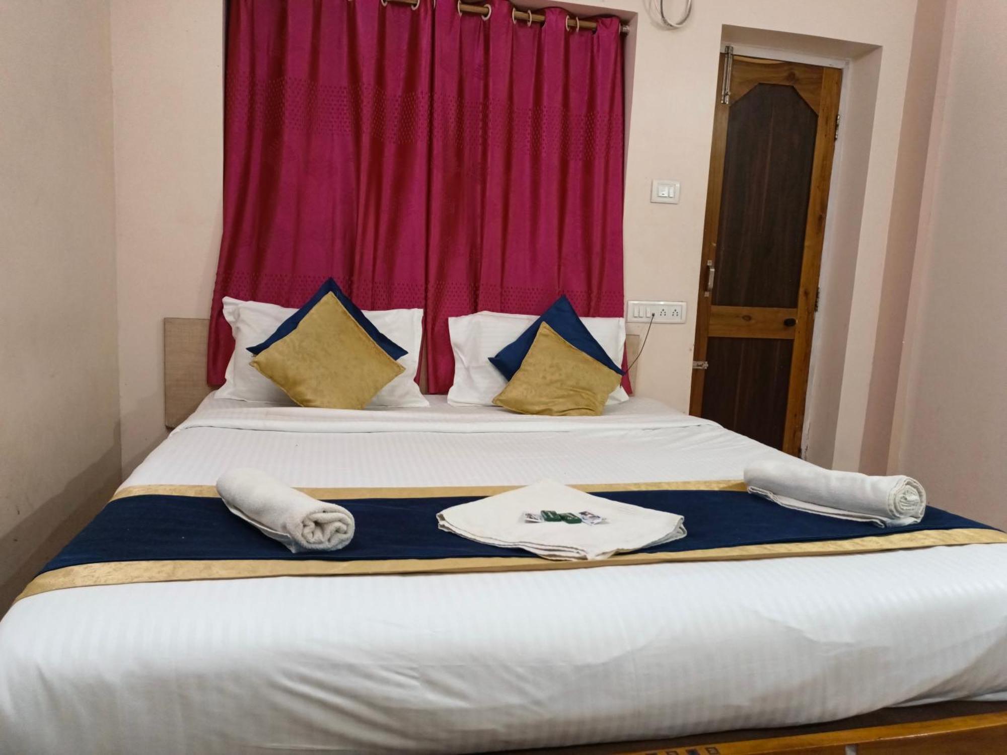 Hotel Bay Beach Inn Puri Exterior photo
