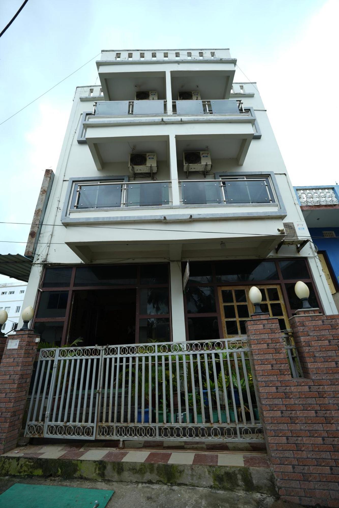 Hotel Bay Beach Inn Puri Exterior photo